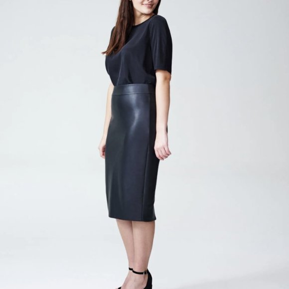 Universal Standard Sillaro Black Vegan Leather Pencil Skirt - Picture 4 of 8